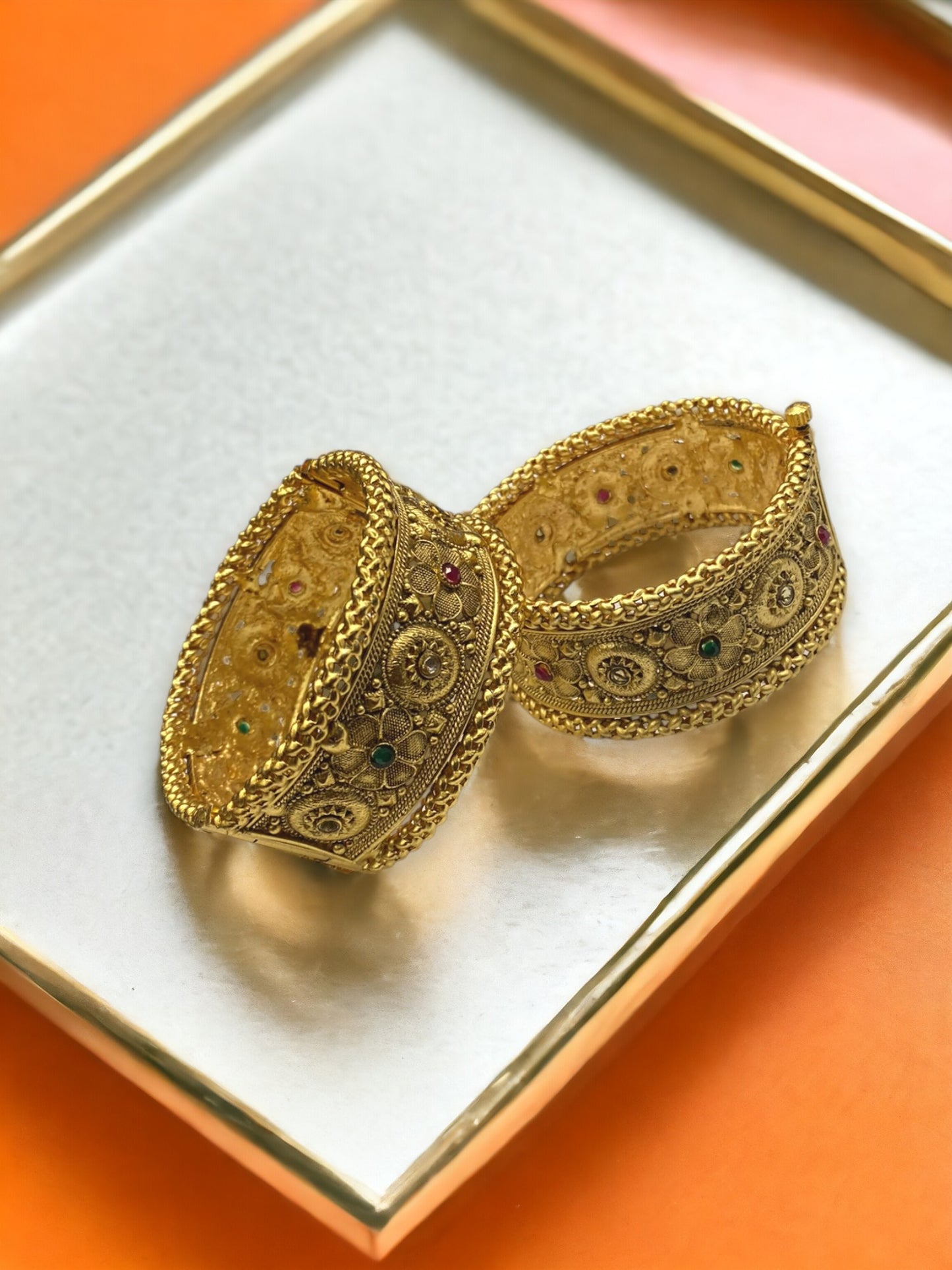 The Elegance of Indian Gold-Plated Bangles: Tradition Meets Modernity