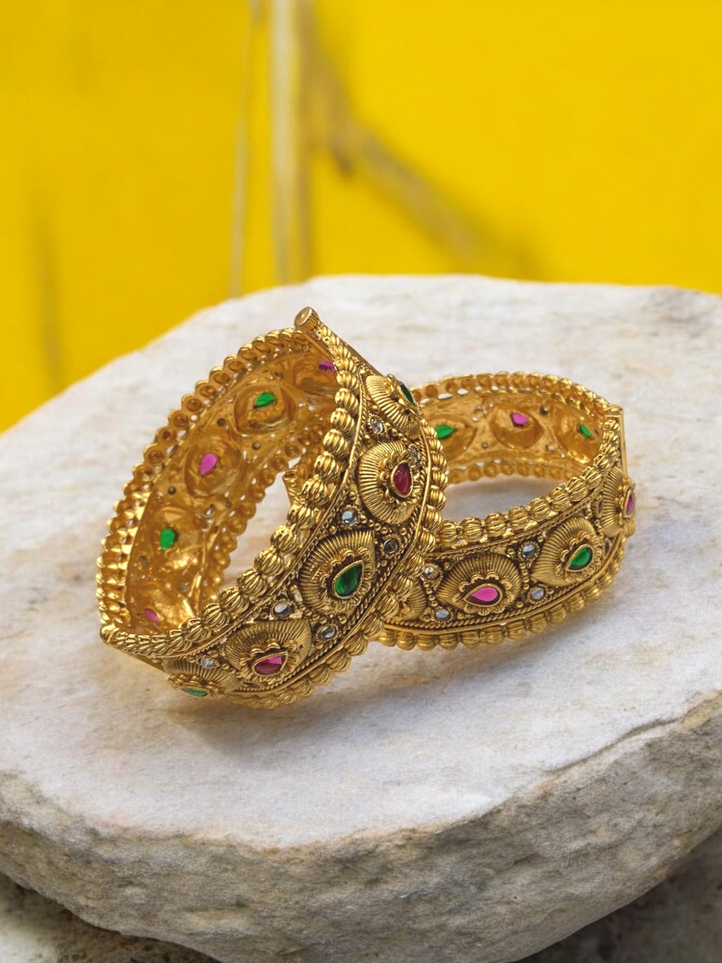 The Elegance of Indian Gold-Plated Bangles: Tradition Meets Modernity